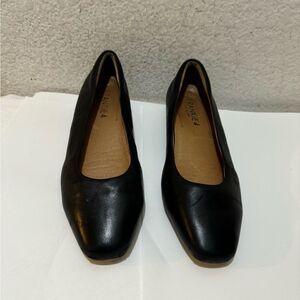 Frankie 4 Saving Soles Shoes Womens 9 Gianna Black Leather Ballet Flats